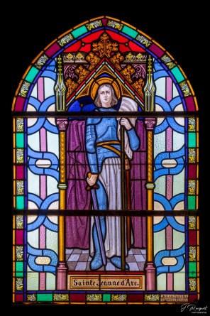 성녀 잔 다르크_photo by Jacques Rocquet_in the church of Saints-Crepin-et-Crepinien in Campigneulles-les-Petites_France.jpg